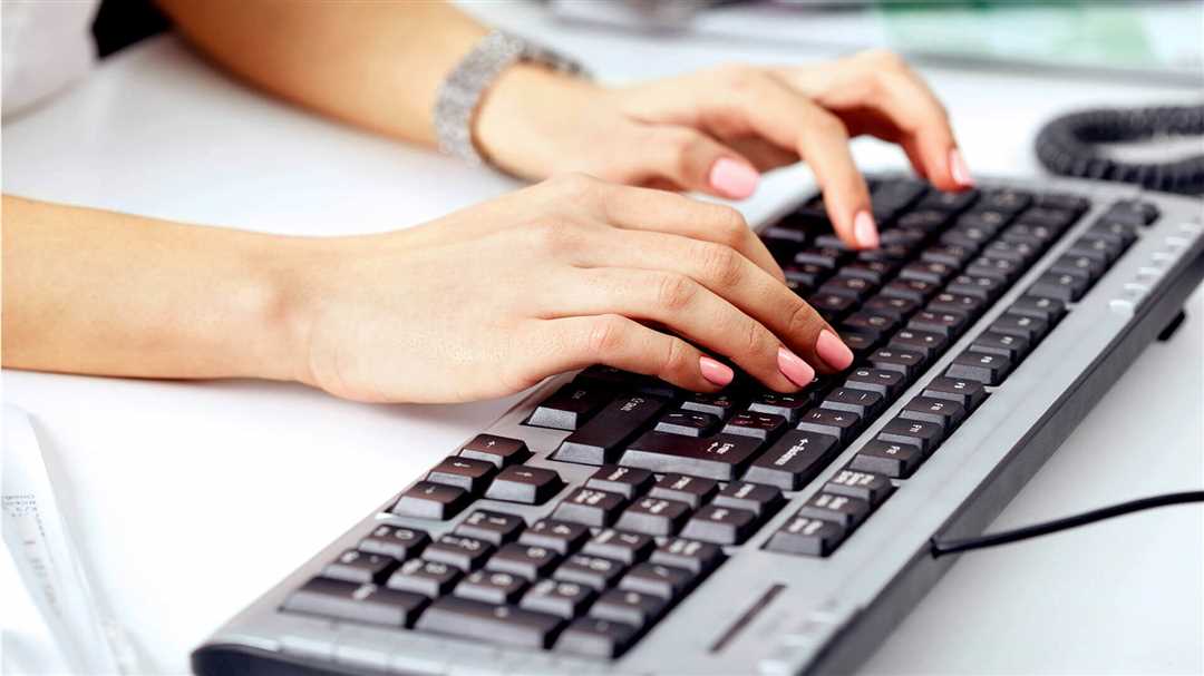 Ошибки, которые нужно избегать при обучении печати на клавиатуре обеими руками