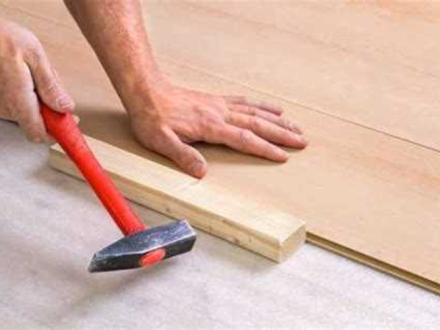 Как правильно уложить ламинат на деревянный пол в квартире: советы и рекомендации
