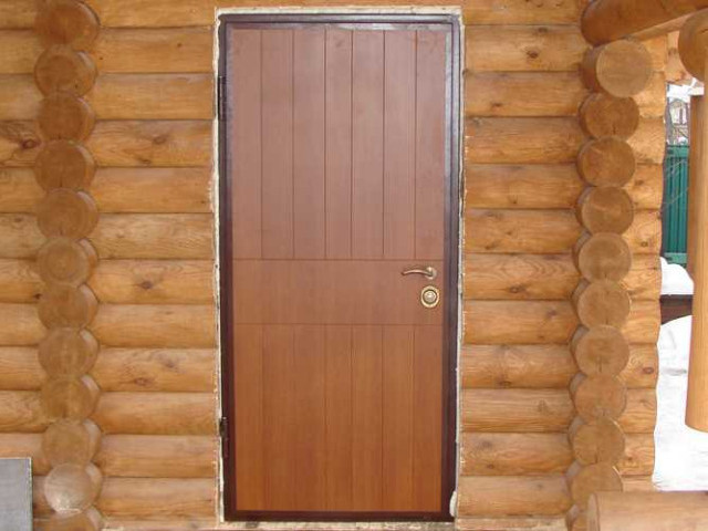 Секреты выбора и установки идеальных дверей для бани: советы профессионалов