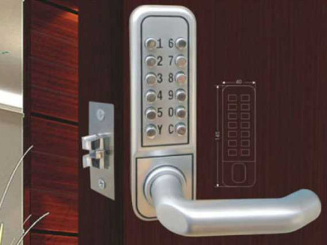 Кодовый замок на дверь: гарантированная безопасность и удобство в вашем доме
