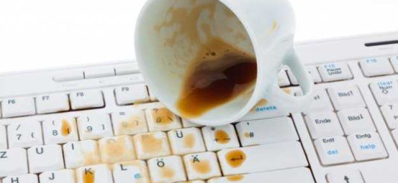 Пролил кофе на клавиатуру ноутбука: что делать в такой ситуации?
